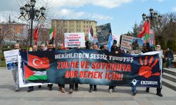 Erzurum'da hekim ve sağlıkçılar 75 haftadır Gazze için yürüyor