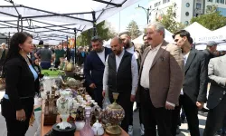 Kayseri Melikgazi'de Antika Pazarı'na yoğun ilgi
