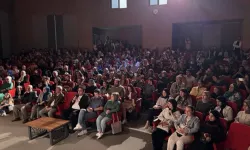 Mektep Melikgazi öğrencilerinden 'Çehovatör' oyunu