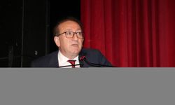 Atatürk Üniversitesinde düzenlenen "AI SUMMIT ERZURUM2025"te yapay zeka konuşuldu