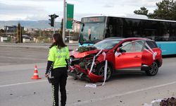 Erzurum'da gelin arabasının karıştığı kazada 3 kişi yaralandı