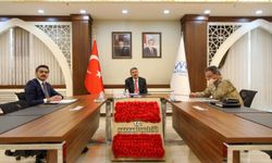 Hakkari'de derede kaybolan gencin bulunması için çalışmalar sürüyor
