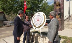 Keban'da Gençlik Haftası dolayısıyla çelenk sunma töreni düzenlendi