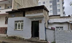 Muş'ta 3 engelli kardeşin yaşadığı ev valilik tarafından onarıldı