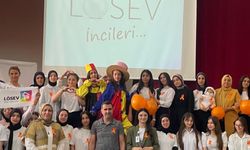 Elazığ'da meslek lisesi öğrencilerinden kanserle mücadele eden çocuklara destek