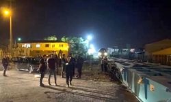 Erzurum'da yük treni otomobile çarptı