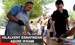 Hilalkent Esnafından Aşure İkramı