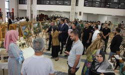Hakkari'de Aile Destek Merkezi kursiyerlerinin sergisi açıldı