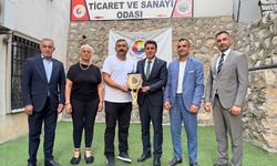 Tunceli'nin Munzur Balı, "İksor" markasıyla Londra'da altın madalya kazandı