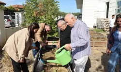 Bursa Nilüfer’de yaşlıların ellerinden toprağa can suyu