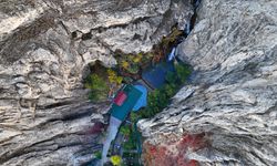 Günpınar Şelalesi sonbahar renklerine büründü
