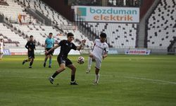 Beşiktaş ve Seza Çimento Elazığspor'un 16 yaş altı takımları dostluk maçına çıktı