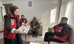 Erzincan'da 'Kahve Bahane' projesiyle ziyaret edilen yaşlıların ihtiyaçları gideriliyor