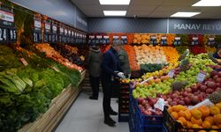 Erzurum Büyükşehir Belediyesi 10'uncu 'Halk Pazarı'nı açtı