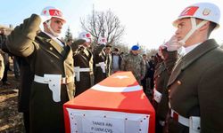 Hayatını kaybeden uzman çavuş Arı, son yolculuğuna uğurlandı