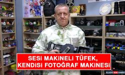 Sesi Makineli Tüfek, Kendisi Fotoğraf Makinesi