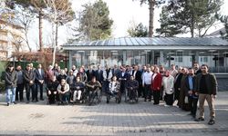 Muş Valisi Avni Çakır, engelli bireylerle buluştu