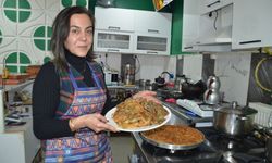 Muş'ta kadın girişimci, kurduğu işletmede yöresel yemekler hazırlıyor