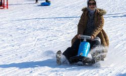Palandöken Kayak Merkezi'nde hafta sonu yoğunluğu yaşanıyor