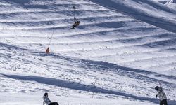 Palandöken'in 'kayaklı 112 sağlık ekibi' sporcu kazalarına anında müdahale edecek