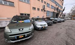 Tunceli'de yasal sürede ülkeden çıkışı yapılmayan 7 araca el konuldu