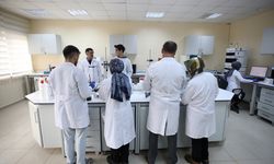 Üniversite laboratuvarında üretilen ürünlerle temizlik giderlerinden 1 milyon lira tasarruf hedefleniyor