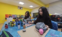 Üstün yetenekli öğrenciler için atıklar çöp değil sanat malzemesi