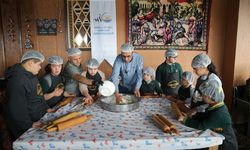 Van'da özel gereksinimli çocuklar fırında 'Van Kıymalısı' hazırladı