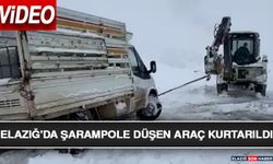 Elazığ'da Şarampole Düşen Araç Kurtarıldı