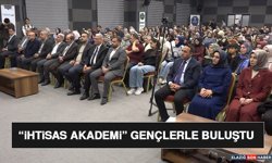“İhtisas Akademi” Gençlerle Buluştu