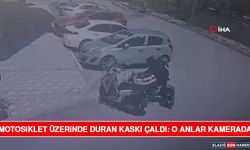 Motosiklet Üzerinde Duran Kaskı Çaldı: O Anlar Kamerada