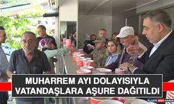 Muharrem Ayı Dolayısıyla Vatandaşlara Aşure Dağıtıldı