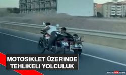 Motosiklet Üzerinde Tehlikeli Yolculuk