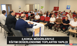 İlkokul Müdürleriyle Eğitim Değerlendirme Toplantısı Yapıldı
