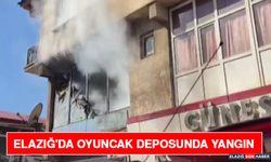 Elazığ'da Oyuncak Deposunda Yangın