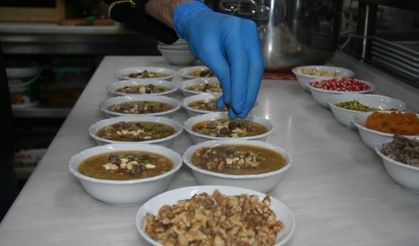 Aşure için gerekli malzemelere ilgi arttı