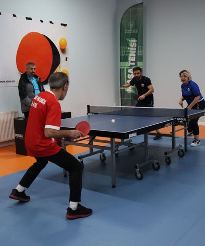 Kurumlar Arası Masa Tenisi Turnuvası Başladı