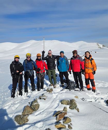 Elazığ'da Dağcılık Tarihine Geçen Tırmanış: 15 Yaşındaki Sporcu Akdağ Zirvesine Çıktı
