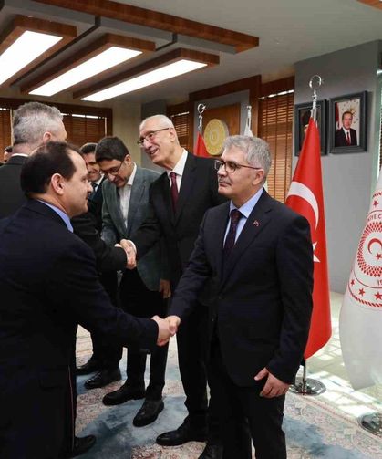 Bingöl'de resmi bayramlaşma töreni düzenlendi