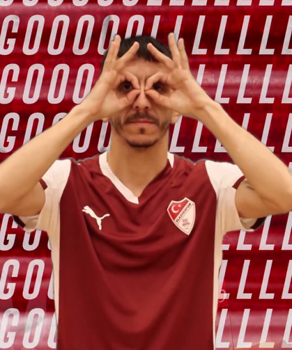 Bordo Beyazlı Forma Altında İlk Golünü Kaydetti