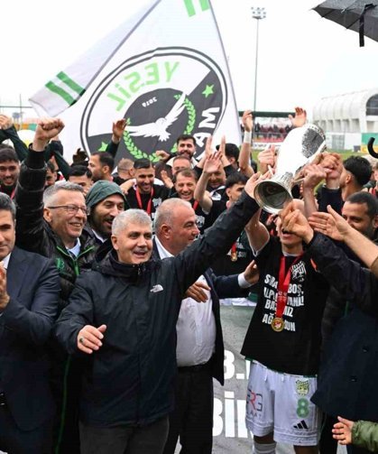 12 Bingölspor kupayı evinde kaldırıldı