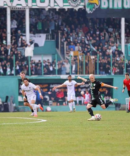 12 Bingölspor şampiyon oldu