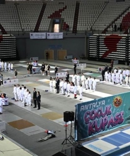 Uluslararası Arenada Elazığ’ın Gururu: Elif Reyyan Kaya