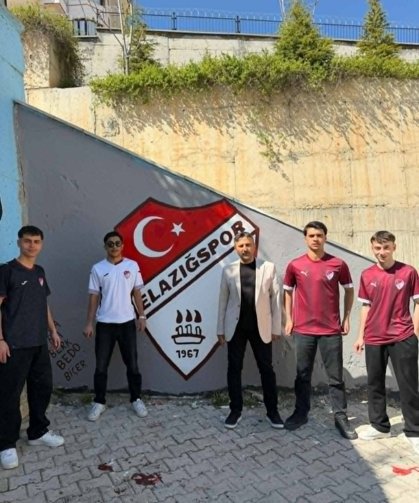 Lise Öğrencilerinden Elazığspor'a Destek