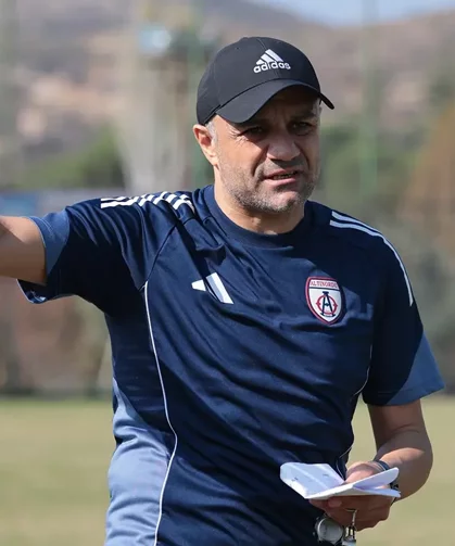 İskenderunspor Hocası Ender Traş Görevinden Ayrıldı