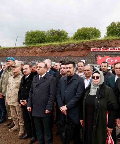 Bingöl'de 33 şehit, 33'üncü yıldönümünde dualarla anıldı