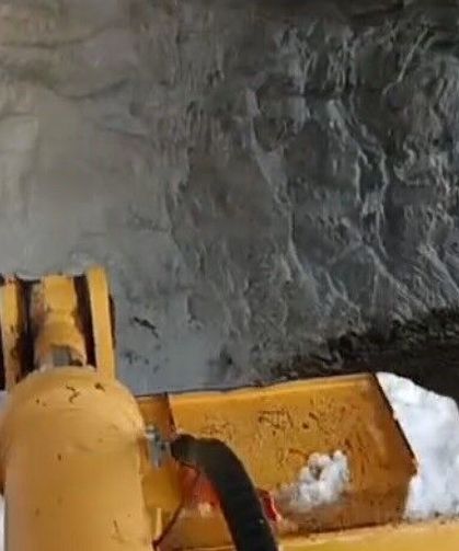 Bingöl'de haziranda da karla mücadele çalışmaları sürüyor