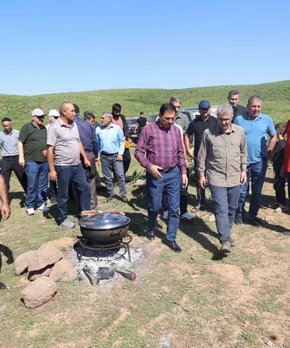 Bir zamanlar güvenlik nedeniyle kullanılamayan yaylalar, bugün hayvancılığın merkezi oldu