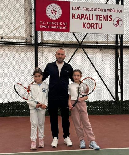 Elazığ’ın Minik Raketlerinden Çifte Başarı