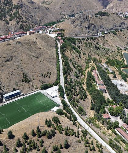 Dağ Dibindeki Stat Dronla Görüntülendi
